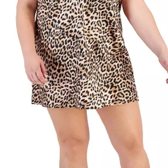 Plus Size Lace-Trim Satin Chemise size 2X - Picture 5 of 7